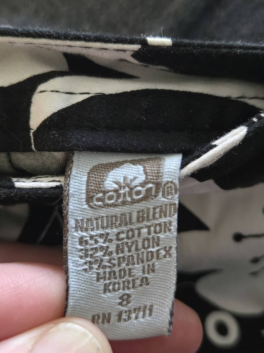 Valerie Stevens Black and White Floral Mini Skirt - Picture 3 of 4